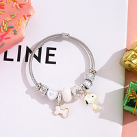 Bracelet ouvert réglable en acier inoxydable plaqué PVD, anti-allergie, étanche, avec motif Snoopy mignon en cristal, pour femmes, B156T
