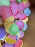 100 capsules Gacha Macaron écologiques sans BPA et non toxiques de 75 mm pour distributeurs automatiques de jouets et de prix