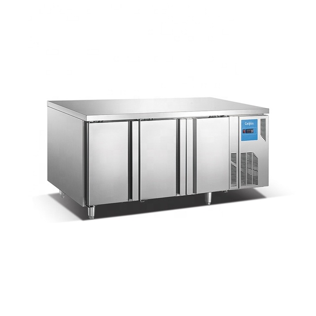 China Manufacturer Three Door Commercial Freezer Refrigerator with Air Cooling Stainless Steel AISI 201 Automatic Defrost