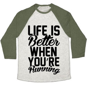 ชีวิตจะดีขึ้นเมื่อคุณกำลังวิ่ง เสื้อยืดเบสบอลแบบทรีเบลนด์สำหรับทุกเพศ - Product Image 1