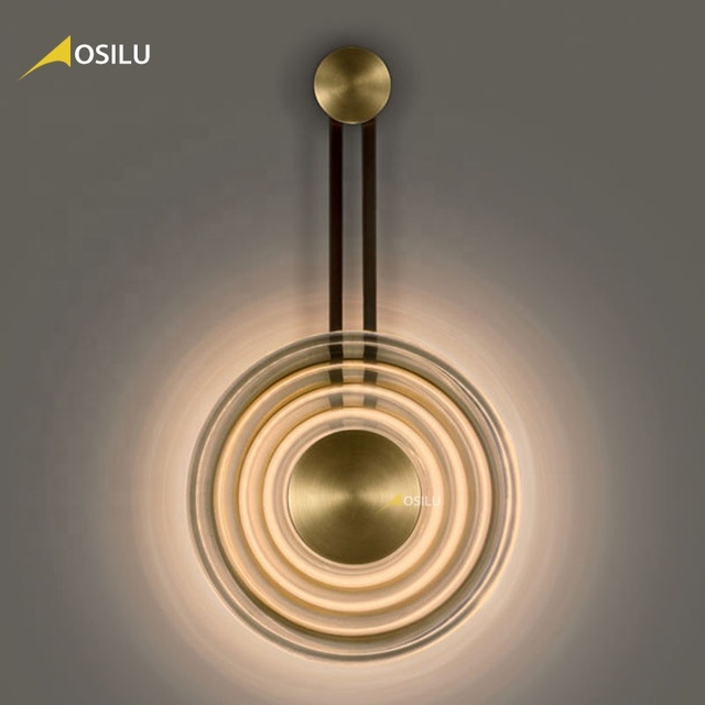 Europe Style Antique Gold Color Fancy Wall Light Sconce for Hotel Led Bedside Hotel Post-modern Background Wall Lamp