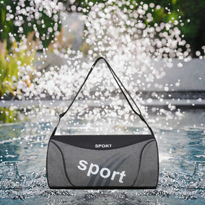Sac de sport imperméable de designer pour hommes et femmes, sac de sport pas cher pour la gym, l'entraînement, le football, la remise en forme avec doublure en nylon - Product Image 2