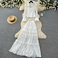 Ensemble 2 pièces élégant en dentelle à manches longues et jupe longue à volants taille haute pour femme – Collection Printemps-Été