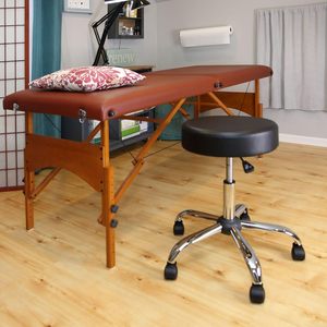 Silla de Laboratorio Alera Negra de PU, Ajustable en Altura, Cómoda y Práctica - Product Image 5