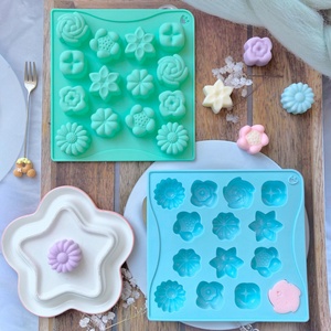 แม่พิมพ์เค้กขายส่ง 14 ช่อง แม่พิมพ์ซิลิโคนสำหรับทำขนมกัมมี่ บิสกิต พุดดิ้ง ของหวาน และแม่พิมพ์อบขนม - Product Image 1