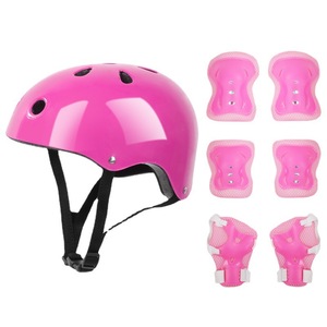 Casque de sécurité <span class=keywords><strong>pour</strong></span> enfants <span class=keywords><strong>pour</strong></span> le skateboard en plein air avec protège-coudes et genouillères <span class=keywords><strong>pour</strong></span> tout-petits, enfants, vélo, cyclisme, patinage, trottinette - Product Image 1