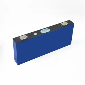 Batteria per scooter A energia solare CALB NCM grado A nuovissima batteria ricaricabile agli ioni di litio 3.7v 218ah 3.7V con bullone saldato