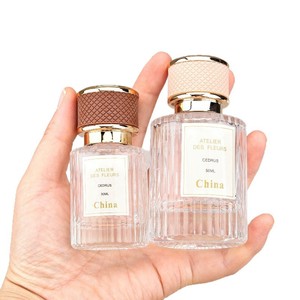 Elegante Envase Cuadrado para Perfume de 30ml 50ml, Vidrio Transparente Brillante con Borde Dorado y Tapa de Cuero, Duradero, a Prueba de Fugas, Perfecto - Product Image 4