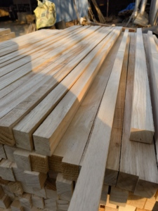 Planches de bois <span class=keywords><strong>massif</strong></span> carrées en <span class=keywords><strong>pin</strong></span> Radiata de Nouvelle-Zélande sans nœuds, qualité AA AB BB Qing'fa - Product Image 3