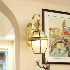 Applique murale extérieure en laiton massif, étanche IP65, style <span class=keywords><strong>continental</strong></span> - Décoration haut de gamme pour villa et jardin - Product Image 1