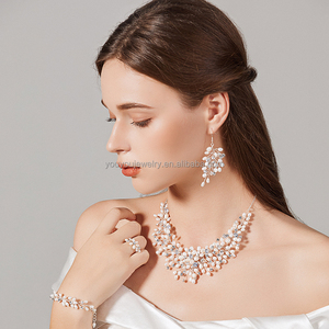 Moda tatlısu inci fantezi gelin bilezik aksesuarları balo kristal küpe kadınlar düğün Wedding seti - Product Image 5
