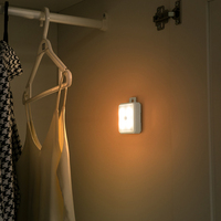 SMASOON Lámpara Nocturna Postmoderna con Sensor de Movimiento por Inducción, Control por Voz Mediante Aplicación, Funciona con Batería, Montaje Magnético en Pared, Residencial