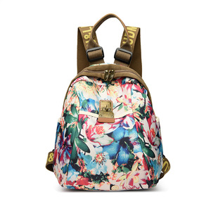 Nouveau Sac à Dos de Voyage Portable pour <span class=keywords><strong>Femme</strong></span> 2026, Grande Capacité 20-35L, Imprimé Tendance Super Tendance - Product Image 3