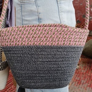 Cross-border new <b>bags</b>, spring and summer princess coin purse, handmade woven children's straw <b>bag</b>, mini mobile phone <b>bag</b>, - Product Image 3