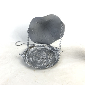 Comedero para Pájaros Colgante de Jardín, Diseño de Hoja, Adorno Metálico para Exteriores, Resistente al <span class=keywords><strong>Agua</strong></span>, Estilo Rústico/Antiguo, para Pájaros Silvestres, Vintage - Product Image 5