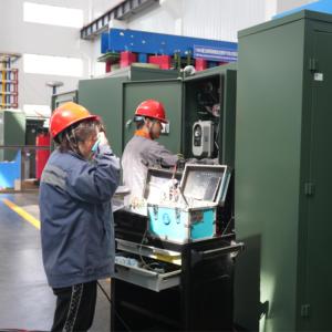 Transformateur élévateur 2500 kVA pour centrale photovoltaïque, 34,5 kV 600 V, à montage sur socle, rempli de <span class=keywords><strong>fluide</strong></span> FR3, refroidissement KNAN, haute efficacité - Product Image 3