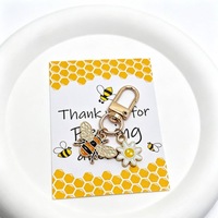 Porte-clés Abeille Marguerite en Strass avec Carte de Remerciement - Bee-ing Awesome |   Breloque de sac en émail délicat en forme d'abeille, cadeau d'appréciation charmant