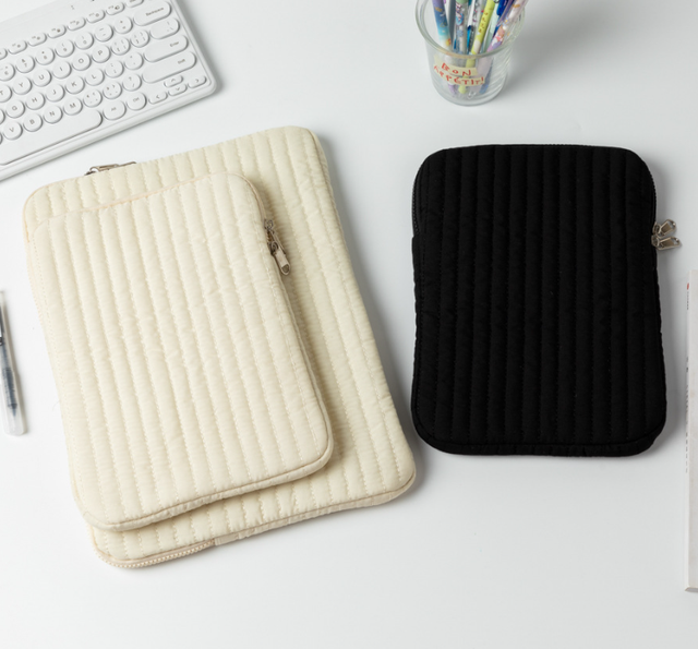 13-15 Inch Women's Cute Quilted Cotton Fabric High Quality Laptop Sleeve Puffy Carrying Case for Computer