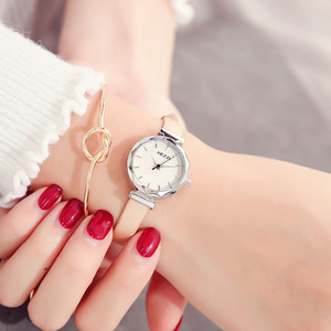 Reloj de Cuarzo para Mujer, Minimalista, Moderno, Versátil, Esfera Pequeña, Resistente al Agua - Product Image 3