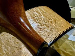 Guitare classique haut de gamme entièrement en <span class=keywords><strong>bois</strong></span> massif de 39 pouces, Geake K-980, fabriquée à la main, table en épicéa suisse, fond et côtés en érable œil de moineau, vente en gros - Product Image 6