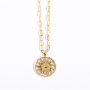 Collar con colgante de esfera redonda de acero inoxidable con diseño de engranaje y clip, chapado en oro, de gran venta - Product Image 1