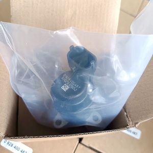 Vanne <span class=keywords><strong>de</strong></span> régulation <span class=keywords><strong>de</strong></span> pression <span class=keywords><strong>de</strong></span> carburant 0928400487 Vanne <span class=keywords><strong>de</strong></span> dosage <span class=keywords><strong>de</strong></span> carburant 8200179757 pour REN VM - Product Image 2