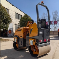 1 tonne 2 tonnes hydraulique Double tambour rouleau de route gaz/moteur diesel Ride-On vibratoire à vendre avec des composants de moteur de pompe à noyau