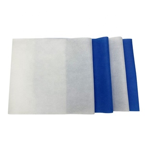 Rouleau de tissu non tissé en polypropylène (PP) SMS/SMMS de moyenne épaisseur, imperméable, non tissé, en polypropylène filé - Product Image 4