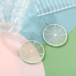 1pair Green round Lemon Slices Resin Material Drop Earrings For Women Girl Lemon Dangle pendant Fashionable decorative Jewelry