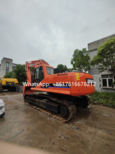 Excavatrice sur chenilles d'occasion Doosan DH220, 22 tonnes, moteur et pompe haute puissance, garantie 1 an, origine Corée - Product Image 3