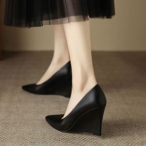 Cialisa Sandali Estivi Eleganti con Zeppa da Donna, Punta Affusolata, Vera Pelle Traspirante, Leggeri, Tacchi Alti alla Moda per Feste - Product Image 2