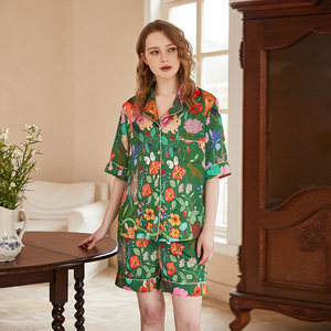Nueva primavera y verano, pijamas de jardín de bosque de fondo verde para mujer, ropa de casa de seda helada de otoño para mujer - Product Image 3