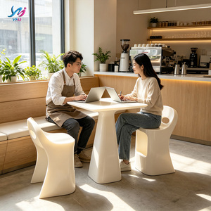 Silla <span class=keywords><strong>de</strong></span> Bar Moderna y Ecológica <span class=keywords><strong>de</strong></span> Fibra <span class=keywords><strong>de</strong></span> Vidrio Blanca, Diseño 2026, Asiento Curvo sin Respaldo para Exteriores, Ideal para Comedor o Balcón - Product Image 1