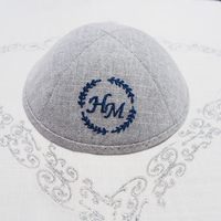TopKipot Kippah de lino con marco Logo bordado personalizar Bar Mitzvah sombrero Judaica Yarmulke Kippah judío diario para regalo