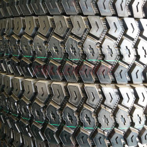 Neumático de camión radial de alta calidad 12R24 20PR POSICIÓN DE CONDUCCIÓN en buenas carreteras y carreteras no pavimentadas Excelente posición de conducción - Product Image 3