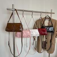 2026 Dames High-End Retro Schoudertas Trendy Enkelbands Kleine Vierkante Design Herfst Populaire Internet Celebrity Tas