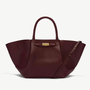 2026 Summer New Simple <b>Small</b> Square Crossbody Bag Textured Shoulder Messenger Bag for Women - Product Image 4