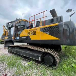 Excavatrice Volvo EC380 bien entretenue, inspectée, testée et durable pour les opérations de dragage intensif, de construction de canaux fluviaux et de travaux maritimes - Product Image 6