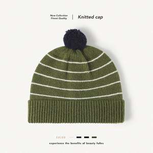 Gorro de Punto Grueso y Cálido para Otoño e Invierno, con Bola de Pelo, Diseño de Rayas Multicolores, Gorro de Lana - Product Image 1