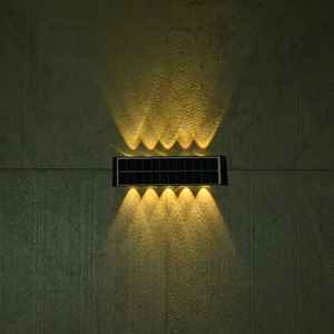 Applique murale solaire à led personnalisable ABS OEM IP54 Warmwhite 3000K applique murale solaire 10W applique murale de sécurité extérieure avec solaire - Product Image 1