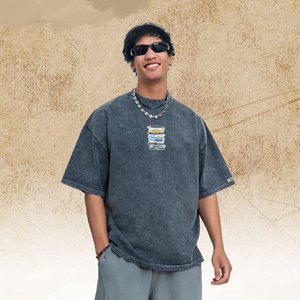 เสื้อยืดผู้ชายสไตล์วินเทจ ขาดๆ แบบลำลอง คอกลม แขนสั้น สตรีทแวร์ - Product Image 1