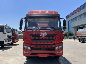 Camión Cisterna de Combustible Sinotruk HOWO de 20 Metros Cúbicos - Product Image 2