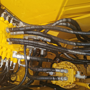 รถขุดตีนตะขาบ Komatsu PC110-7 มือสอง นำเข้าจากญี่ปุ่น น้ำหนัก 11 ตัน ขาย - Product Image 4