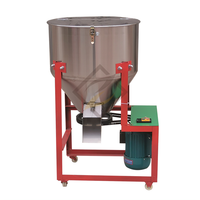 Mélangeur industriel haute performance pour le mélange de poudres, de céréales et d'aliments pour animaux dans les exploitations agricoles et les usines de transformation des aliments.