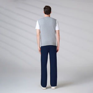 Suéter cárdigan sin mangas con cuello en V y botones para hombre, ropa de punto con logotipo personalizado, estilo moderno para otoño. - Product Image 6