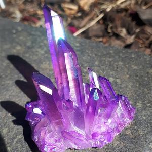 Cristales de Cristal Morado Teñidos Ecológicos de Alta Calidad, Venta al por Mayor, Forma Irregular, para Meditación y Decoración del Hogar - Product Image 3