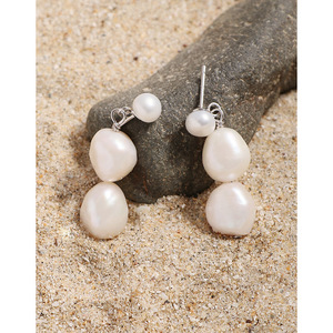 Pendiente de cadena de perlas barrocas naturales, pendientes con cuentas de perlas blancas, pendientes de perlas de poste de plata S925 - Product Image 1