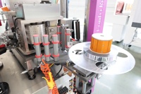 Machine d'étiquetage automatique à colle chaude OPP haute vitesse 80 pièces/min pour bouteilles rondes/plates, précision ±0,5 mm