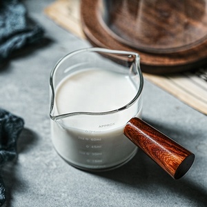 Стаканы для молока с деревянной ручкой и двойным носиком, утолщенные кофейные чашки, прозрачные мерные Градуированные для итальянского кофе, кухонные инструменты для выпечки - Product Image 3