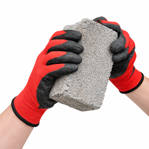 Gants de sécurité en latex naturel et polyester froissé, tricotés sans couture au Vietnam, avec poignet élastique, antidérapants, résistants à l'abrasion, sans poudre - Product Image 2